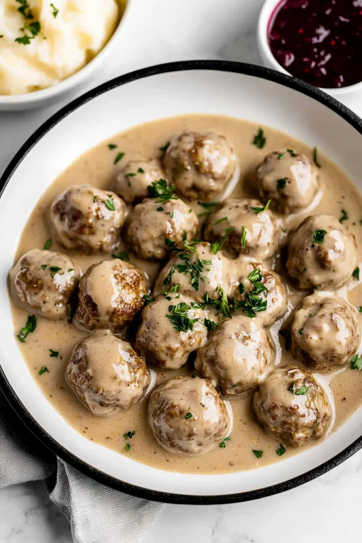 Swedish Meatballs with Creamy Gravy