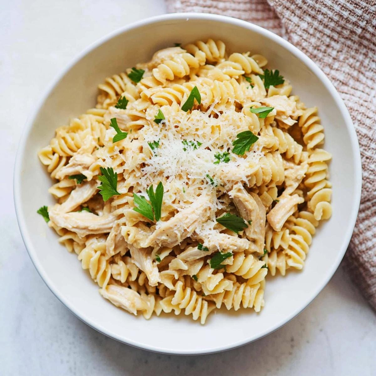 Crockpot Garlic Parmesan Chicken Pasta
