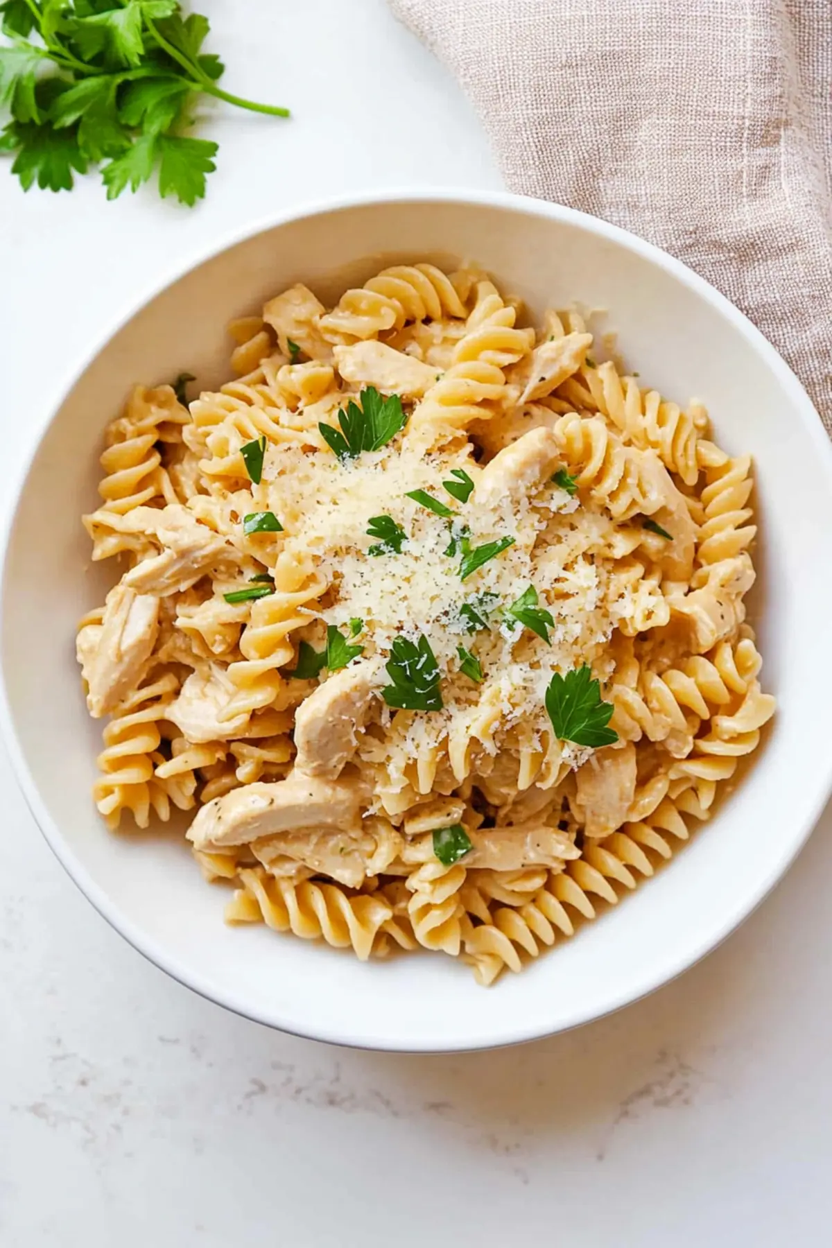 Crockpot Garlic Parmesan Chicken Pasta