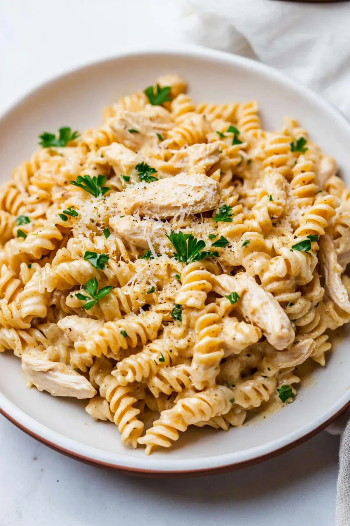 Crockpot Garlic Parmesan Chicken Pasta